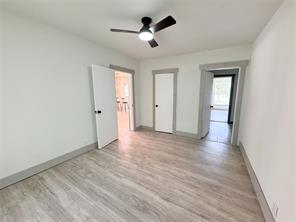 1402 Avenue A - Photo 27