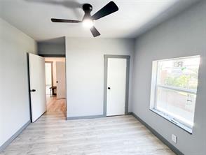 1402 Avenue A - Photo 28