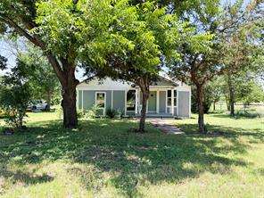 1402 Avenue A - Photo 3
