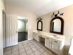 2406 Hillside Drive - Photo 12