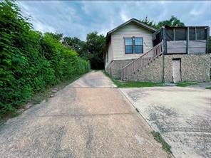 323 Sparks Street - Photo 1