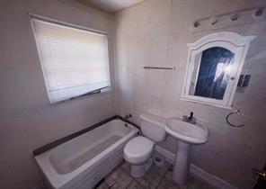 323 Sparks Street - Photo 6
