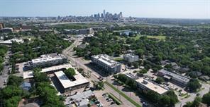 820 N Zang Boulevard - Photo 11