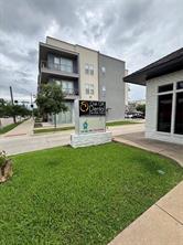 820 N Zang Boulevard - Photo 15