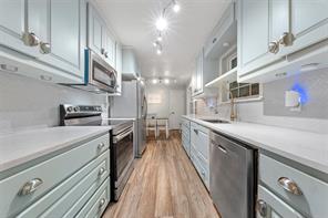 518 Fairway Road - Photo 10