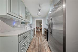 518 Fairway Road - Photo 11