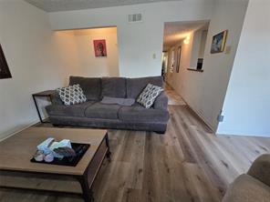 1402 S Carrier Parkway - Photo 10