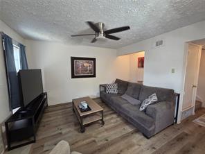 1402 S Carrier Parkway - Photo 13
