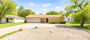 4128 Hillcrest Drive - Photo 2