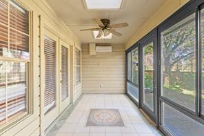 1807 Royal Oak Drive - Photo 29