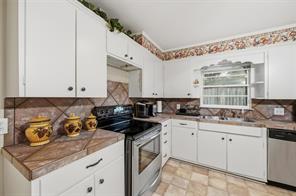 1307 N Gaines Street - Photo 14