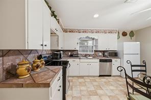 1307 N Gaines Street - Photo 15