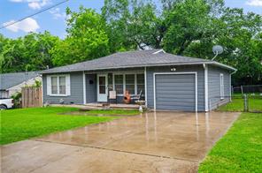 1307 N Gaines Street - Photo 3