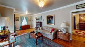 1701 S High - Photo 2