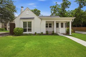 2721 Benbrook Boulevard - Photo 1