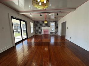647 W W Washington Street - Photo 5