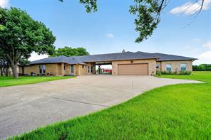 16810 Valley View - Photo 1