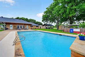 16810 Valley View - Photo 2
