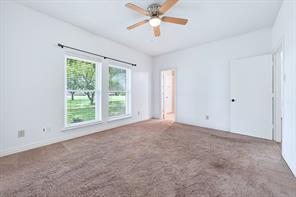 16810 Valley View - Photo 36