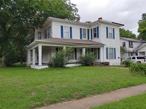431 Fitzhugh Avenue - Photo 1