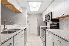 12824 Midway Road - Photo 14
