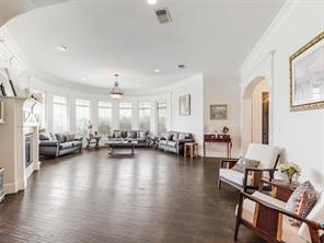 4428 Lake Breeze Drive - Photo 2