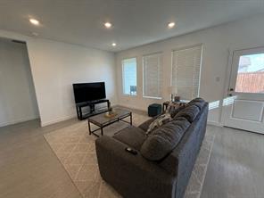 14184 hammersmith Street - Photo 4