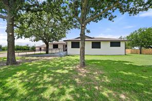 5835 County Road 2091 - Photo 1
