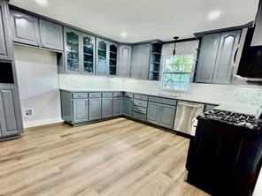 7000 Park Place Drive - Photo 10