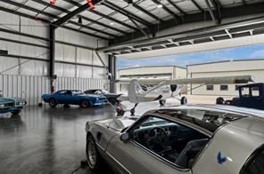 9400 Airbus Lane - Photo 18
