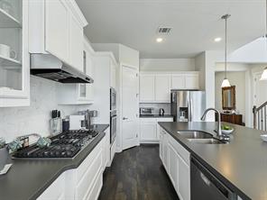 1820 Amazon Drive - Photo 14