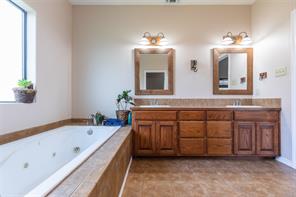 523 S Hays Road - Photo 29