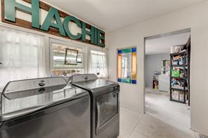 405 Pecan Street - Photo 12
