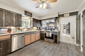 405 Pecan Street - Photo 6