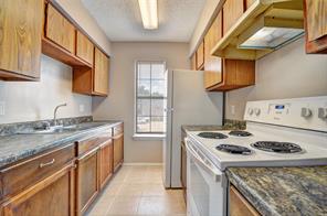 1912 Bernice Street - Photo 6