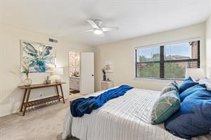 6017 Milton Street - Photo 3