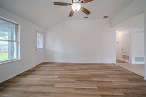 2037 Cedar Trail - Photo 10