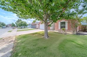 2037 Cedar Trail - Photo 3