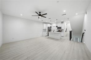7207 Mohawk Drive - Photo 2