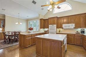 6404 Creekside Drive - Photo 12