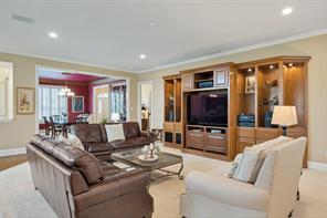 6404 Creekside Drive - Photo 3