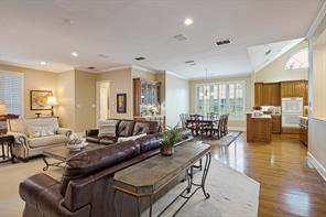 6404 Creekside Drive - Photo 4