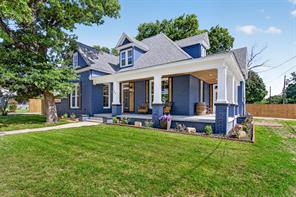 702 W Spring Street - Photo 1