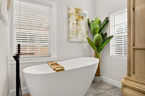 702 W Spring Street - Photo 14