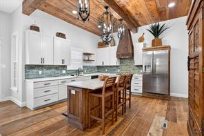 702 W Spring Street - Photo 20