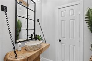 702 W Spring Street - Photo 25