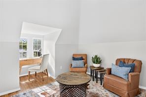 702 W Spring Street - Photo 29