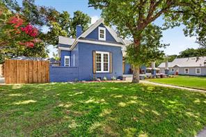 702 W Spring Street - Photo 3