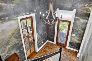 702 W Spring Street - Photo 7