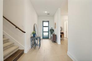1025 Sugar Bars Drive - Photo 3